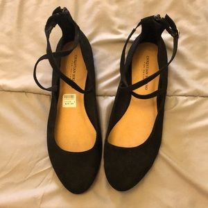 Black lights worn flats with adjustable straps